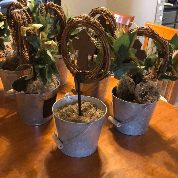 Centerpiece floral arrangement rustic green white - Picture 5 of 8